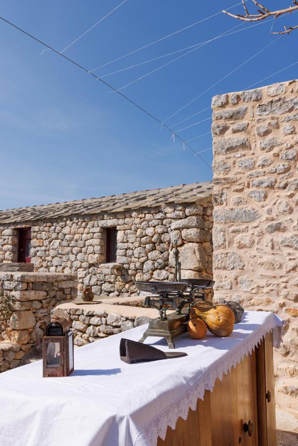 Lithos Stone Suites Areopoli Exteriér fotografie